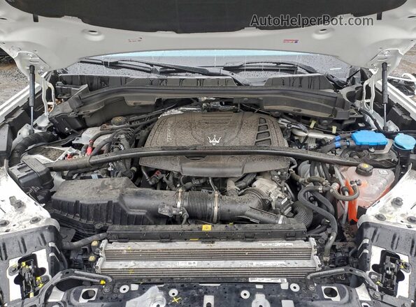 ZN6PMDAA8R7457482 2024 MASERATI GRECALE Белый Вид подкапотного пространства