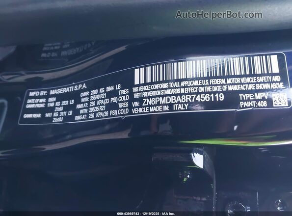 ZN6PMDBA8R7456119 2024 MASERATI GRECALE Черный Вид подкапотного пространства