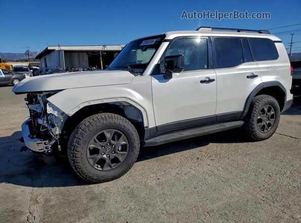 JTJTBCDX0R5030239 2024 LEXUS GX 550 PRE Белый Задняя левая четверть