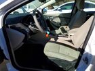 2018 Ford Focus Se Белый vin: 1FADP3F27JL324821