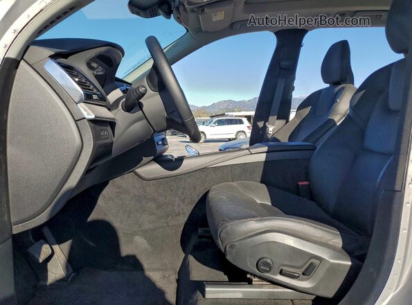 YV4H60CE9R1148211 2024 VOLVO XC90 Серебряный Вид панели приборов