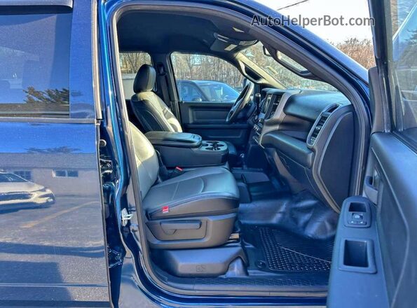 3C7WRTCL9PG574273 2023 RAM 3500 Синий Вид щитка приборов