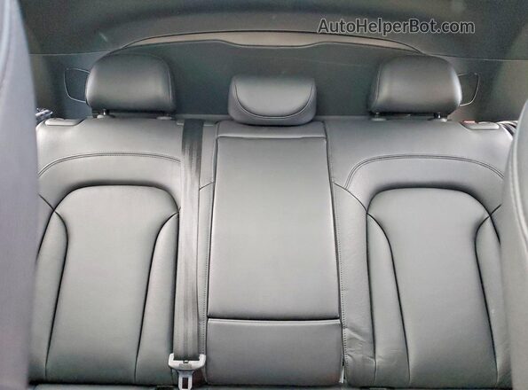 WA1GCCFS5HR000853 2017 AUDI Q3 White Widok wnętrza z tyłu
