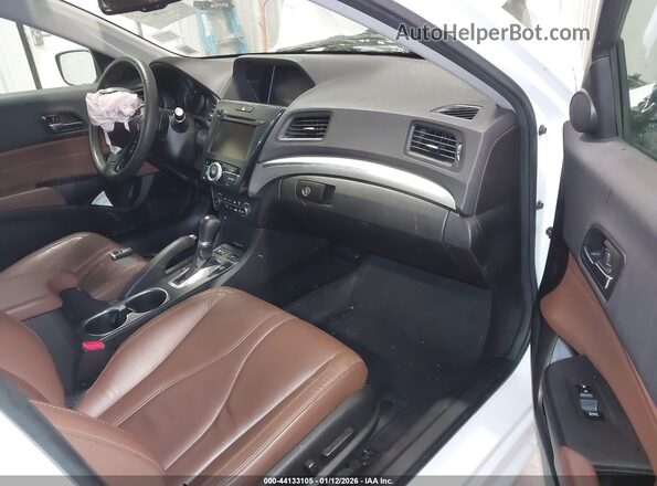 19UDE2F7XNA005356 2022 ACURA ILX Белый Вид салона спереди