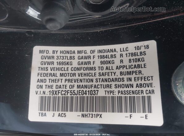 19XFC2F55JE041037 2018 HONDA CIVIC Black Widok komory silnika