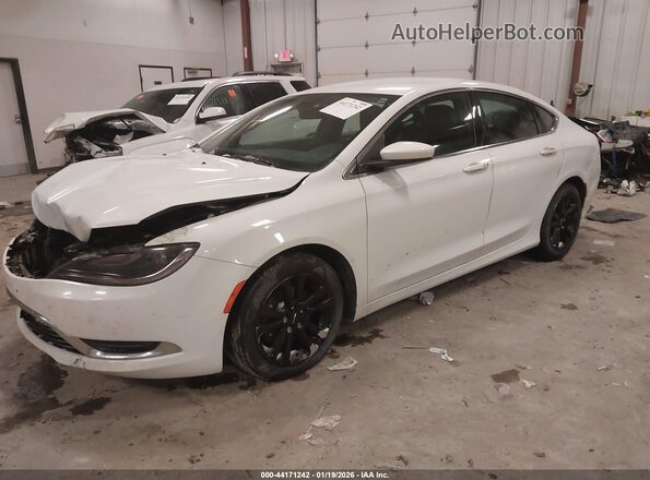 1C3CCCAB2HN501139 2017 CHRYSLER 200 White Przód lewy