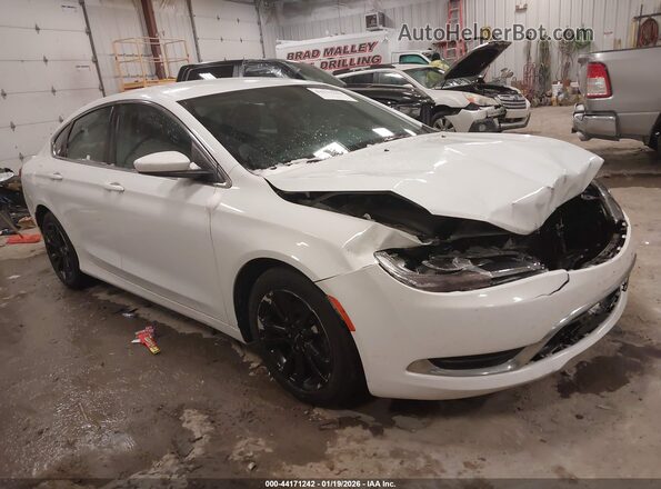 1C3CCCAB2HN501139 2017 CHRYSLER 200 White Przód prawy