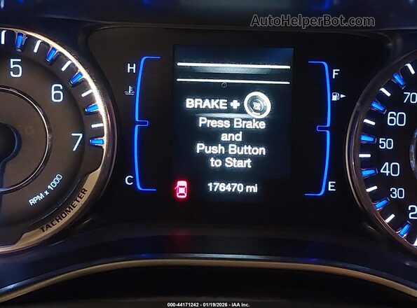 1C3CCCAB2HN501139 2017 CHRYSLER 200 White 
