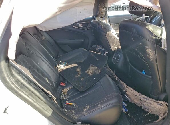 1C3CCCAB9GN188816 2016 CHRYSLER 200 White Vista de los asientos traseros