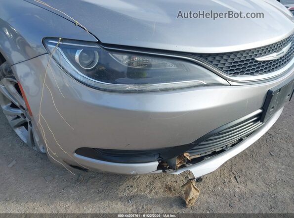 1C3CCCFB6HN506417 2017 CHRYSLER 200 Серый Вид спереди