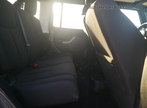 1C4BJWDG3HL602126 2017 JEEP WRANGLER Серый Вид задней части салона