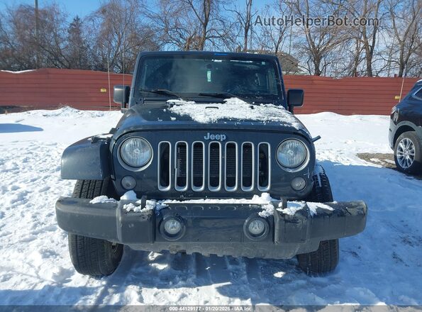 1C4BJWEG8HL621978 2017 JEEP WRANGLER UNLIMITED Gray Вид щитка приладів