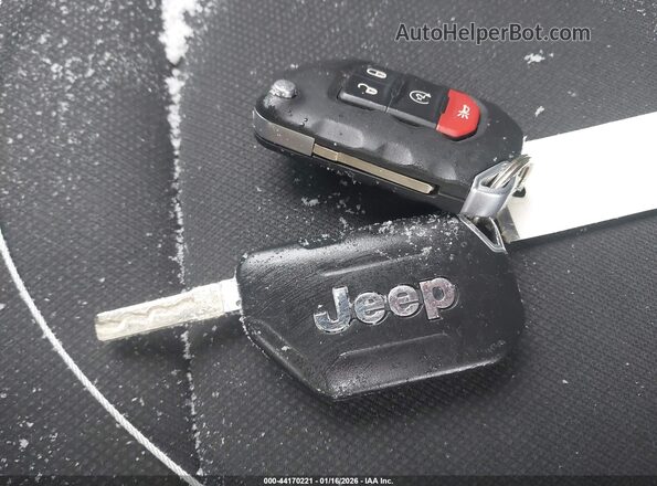 1C4HJXDN9JW200372 2018 JEEP WRANGLER UNLIMITED Серый Вид панели приборов