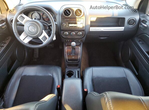 1C4NJCBA9HD173823 2017 JEEP COMPASS Black Widok deski rozdzielczej