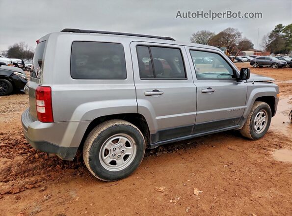 1C4NJPBB4GD576638 2016 JEEP PATRIOT Серебряный Задняя правая четверть