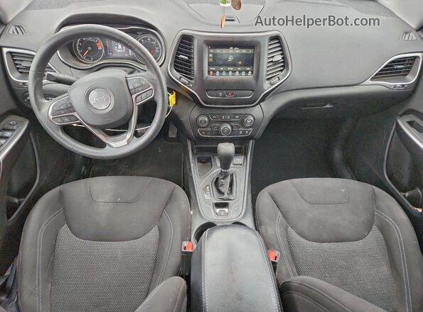1C4PJLCB2KD331992 2019 JEEP CHEROKEE Красный Вид панели приборов