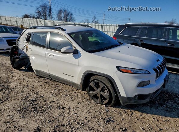 1C4PJLCB4JD544215 2018 JEEP CHEROKEE Белый Передняя правая четверть