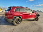 2019 Jeep Cherokee Latitude Plus Burgundy vin: 1C4PJLLB2KD369920