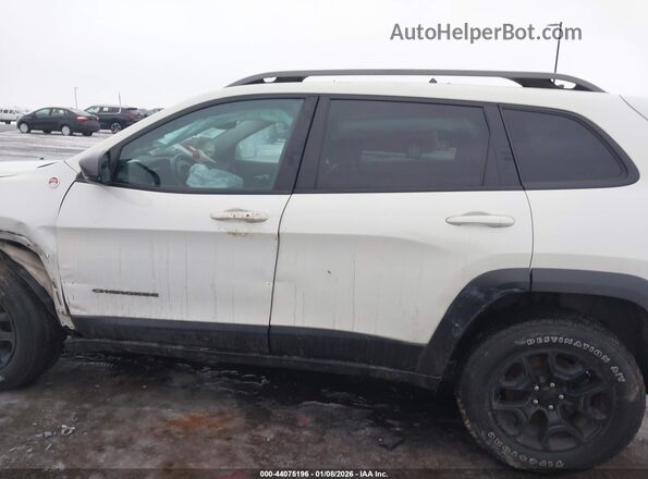 1C4PJMBNXKD246545 2019 JEEP CHEROKEE White Vista interior de 360 grados