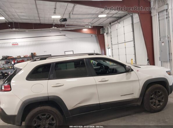 1C4PJMBX5KD442992 2019 JEEP CHEROKEE White Vista del cuadro de instrumentos