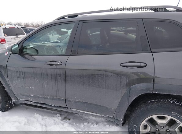 1C4PJMBX8KD188601 2019 JEEP CHEROKEE Серый Панорамный вид салона 360°