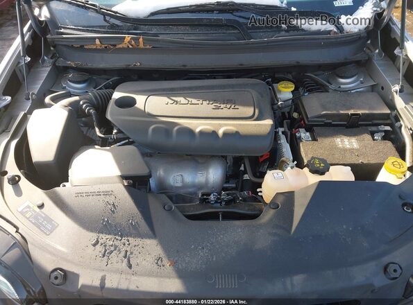 1C4PJMCBXLD616995 2020 JEEP CHEROKEE Серебряный Вид сзади
