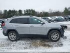 2017 Jeep Cherokee Latitude 4x4 Silver vin: 1C4PJMCS1HD213804