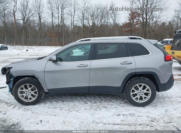 1C4PJMCS1HD213804 2017 JEEP CHEROKEE Silver 360 interior view