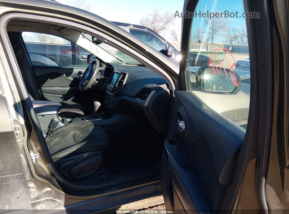 1C4PJMCS2GW105257 2016 JEEP CHEROKEE Green Vista interior delantera