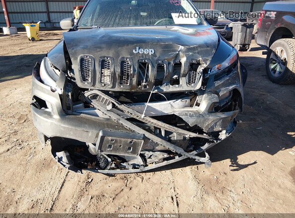 1C4PJMCS2GW105257 2016 JEEP CHEROKEE Green Vista frontal