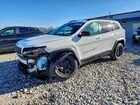 2022 Jeep Cherokee Latitude White vin: 1C4PJMCX1ND548164