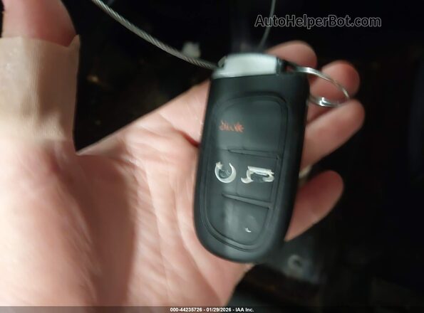 1C4PJMDS0GW361086 2016 JEEP CHEROKEE Белый Вид панели приборов
