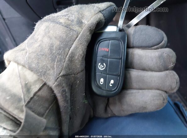 1C4PJMLX9JD508523 2018 JEEP CHEROKEE Серый Вид панели приборов