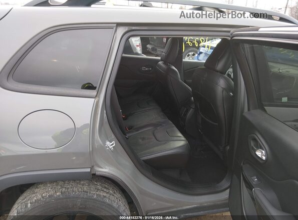 1C4PJMMB3PD108257 2023 JEEP CHEROKEE Gray VIN sticker view