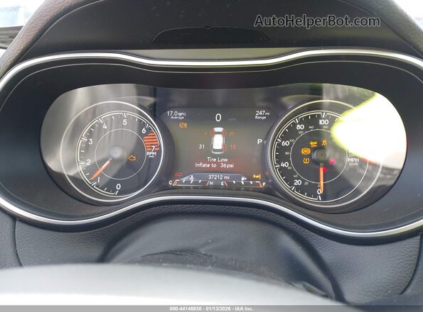 1C4PJMMB8PD104012 2023 JEEP CHEROKEE Gray Rear seats view