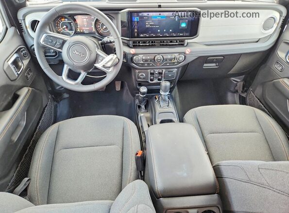 1C4PJXEN6TW184614 2026 JEEP WRANGLER Черный Вид панели приборов