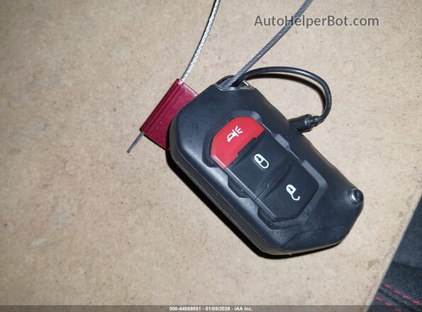 1C4PJXFNXTW185375 2026 JEEP WRANGLER Белый Вид панели приборов