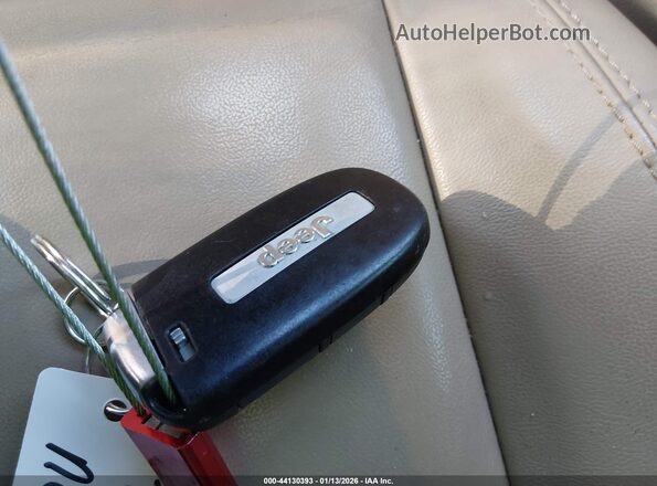 1C4RJEBG7KC556755 2019 JEEP GRAND CHEROKEE Белый Вид панели приборов