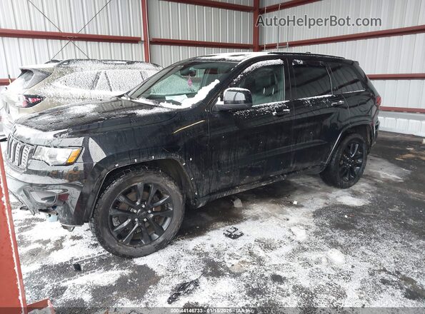 1C4RJFAG0JC179644 2018 JEEP GRAND CHEROKEE Черный Передняя левая четверть