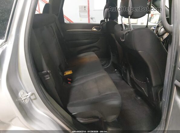 1C4RJFAG5HC769509 2017 JEEP GRAND CHEROKEE Серебряный Вид наклейки с VIN-кодом