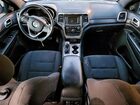 2016 Jeep Grand Cherokee Laredo Silver vin: 1C4RJFAG8GC318220