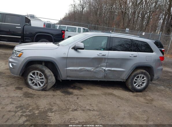 1C4RJFAG8JC503195 2018 JEEP GRAND CHEROKEE Серебряный Панорамный вид салона 360°