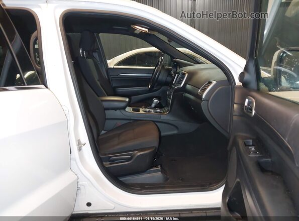 1C4RJFAG8KC641448 2019 JEEP GRAND CHEROKEE Белый Вид салона спереди