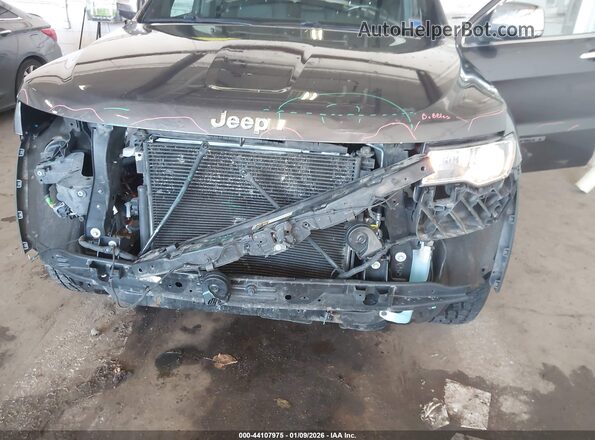 1C4RJFBG8HC888542 2017 JEEP GRAND CHEROKEE Серый Вид спереди