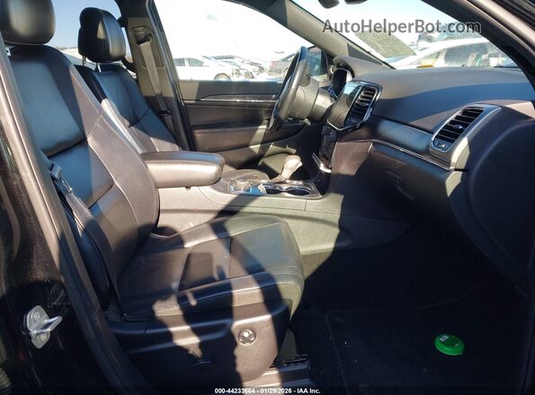 1C4RJFBG8KC670690 2019 JEEP GRAND CHEROKEE Черный Вид салона спереди