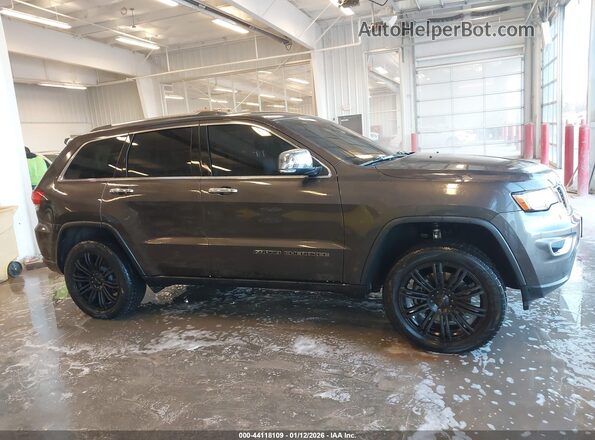 1C4RJFBT8JC314834 2018 JEEP GRAND CHEROKEE Серый Вид задней части салона