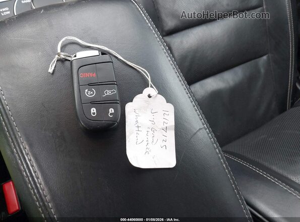 1C4RJFCG8HC659017 2017 JEEP GRAND CHEROKEE Черный Вид панели приборов