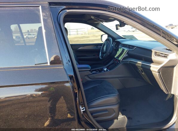 1C4RJHAG2PC625474 2023 JEEP GRAND CHEROKEE Черный Вид салона спереди