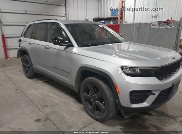 1C4RJHAG5PC669355 2023 JEEP GRAND CHEROKEE Silver Przód prawy
