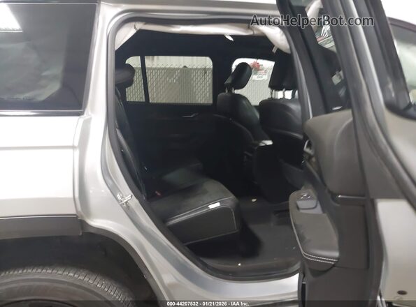 1C4RJHAG5PC669355 2023 JEEP GRAND CHEROKEE Silver Widok naklejki z numerem VIN